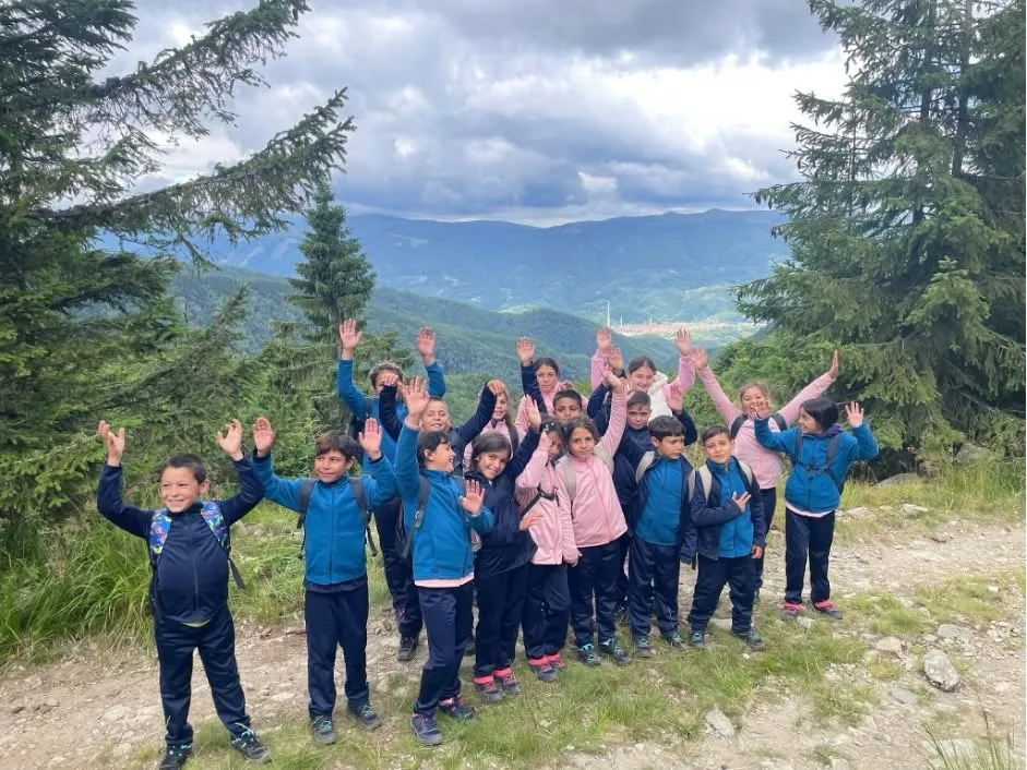 Copii din Ponorâta pe munte, în tabără